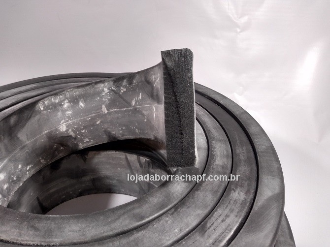 N77 Borracha esponjosa 100x25mm Rolo 10 Metros