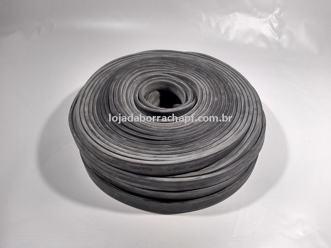N102 Borracha esponjosa 20x5,5mm Rolo 50 Metros