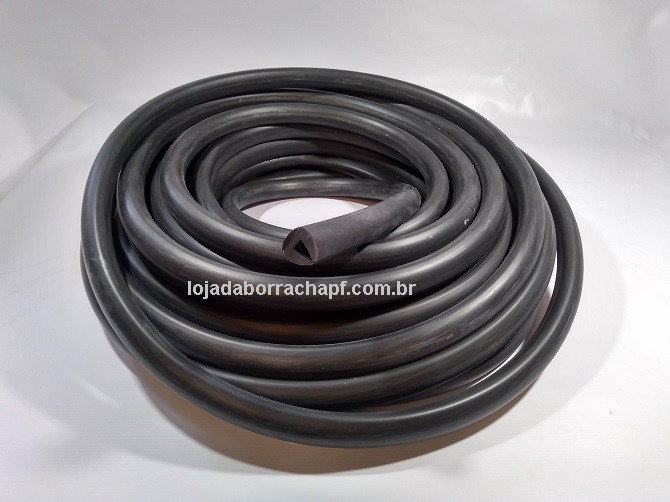 N149 Borracha maciça em "U" 25X25X9,5mm Rolo 25 Metros
