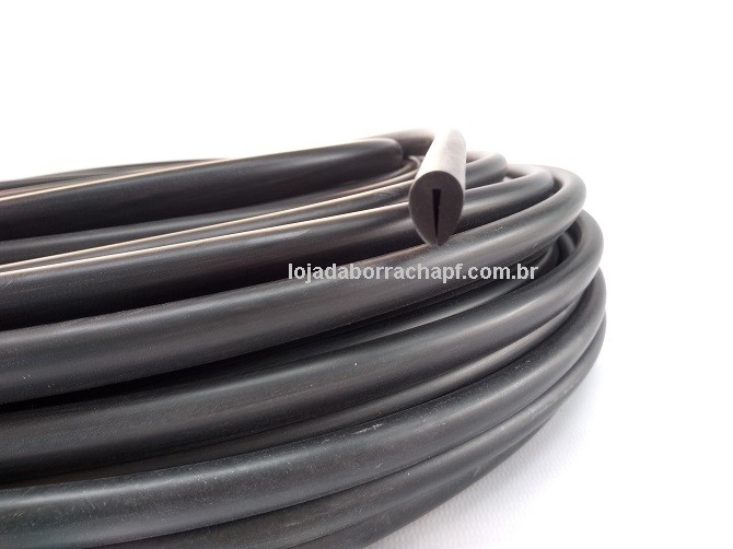 N177 Borracha maciça em "U" 13x10x2mm rolo 50 Metros