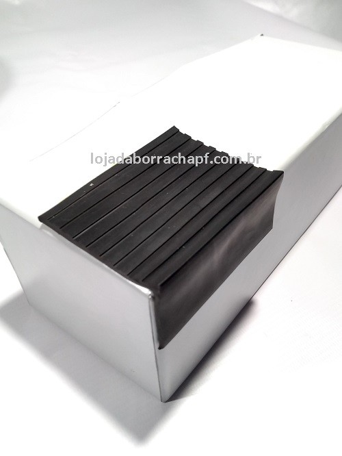 N54 Cantoneira de borracha para escada 58x33mm preto Rolo 25 Metros