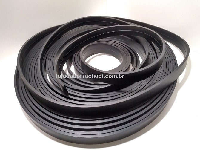 N92 Borracha maciça 30x5mm Rolo 19 metros