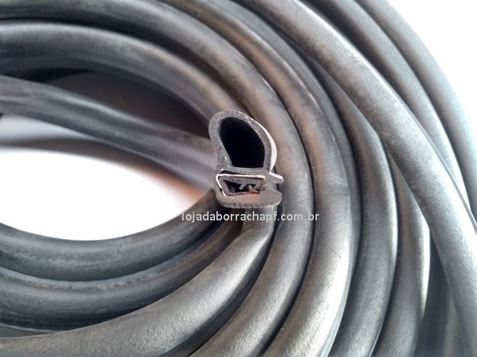 N167 Borracha de porta bulbo baixo s/aba (metro) Universal Rolo 50 Metros