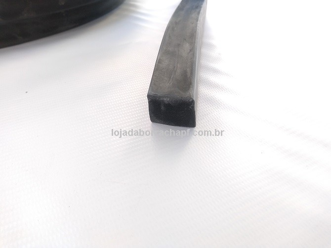 N112 Borracha esponjosa 23x19mm Rolo 25 Metros