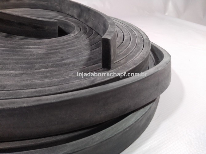 N115 Borracha esponjosa 32x10mm Rolo 25 Metros