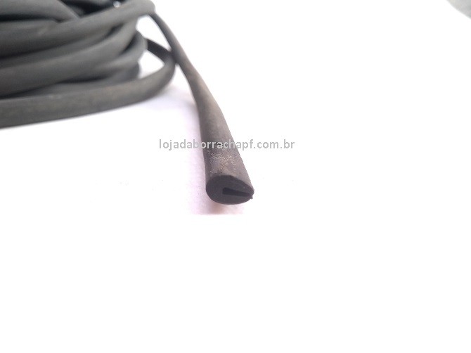 N39 Borracha maciça em "U" 8,5x6x1,2mm 100 Metros