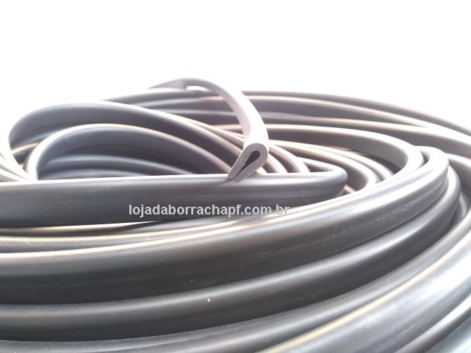 N42 Borracha maciça em "U" 14x7,7x3mm 50 Metros