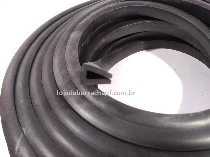 N126 Borracha maciça em "U" 22x15x7,5mm Rolo 25 Metros