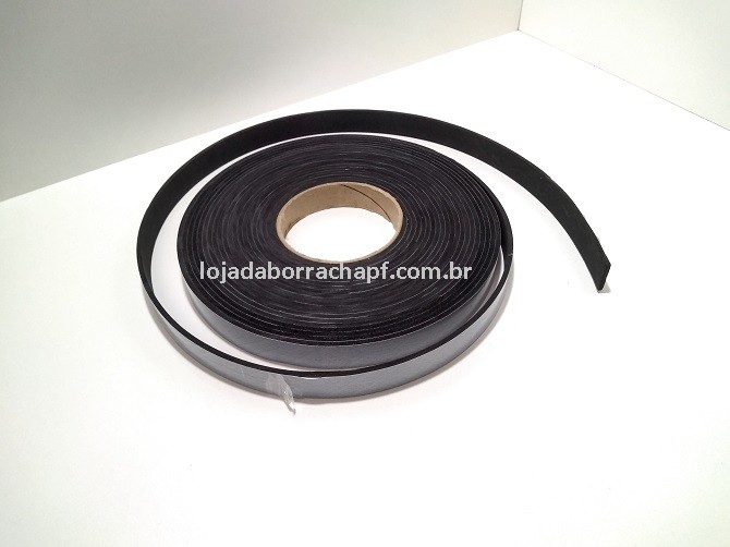 Fita EVA 20x3mm c/adesivo (rolo c/ 10m)