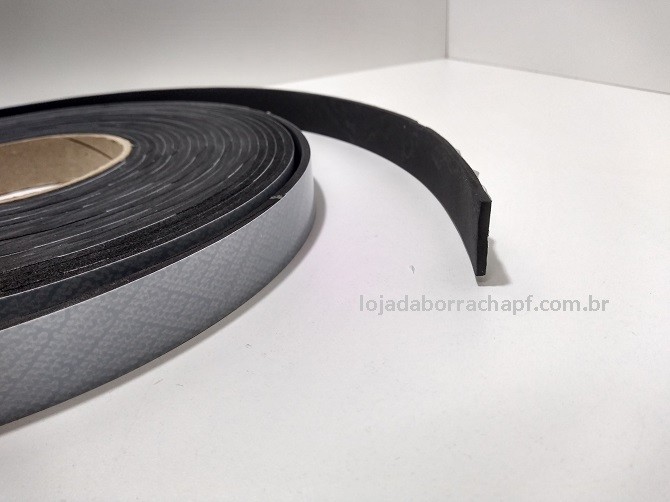 Fita EVA 20x3mm c/adesivo (rolo c/ 10m)