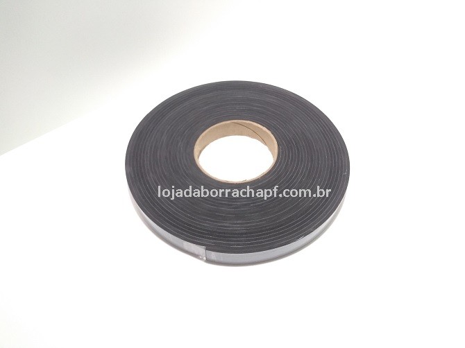Fita EVA 20x3mm c/adesivo (rolo c/ 10m)
