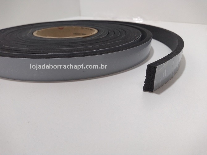 Fita EVA 20x6mm c/adesivo (rolo c/ 5m)