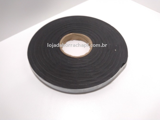 Fita EVA 20x8mm c/adesivo (rolo c/ 5m)