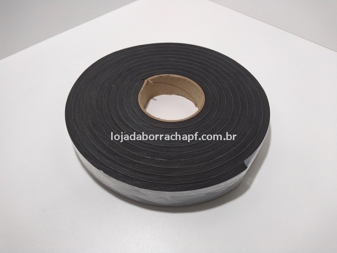 Fita EVA 31x8mm c/adesivo (rolo c/ 5m)