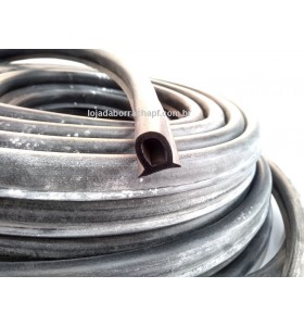 N61 Borracha esponjosa vedação capota 20,5x15mm Rolo 25 Metros