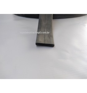 N31 Borracha esponjosa 30x6mm Rolo 50 Metros